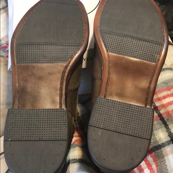 Steve maddens - Picture 3 of 4